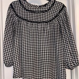 Chico's Classic Black and White Houndstooth Blouse